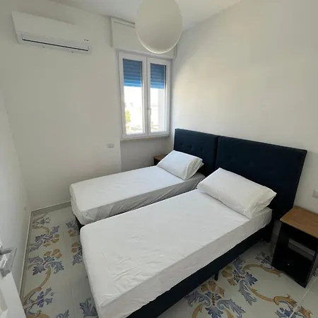 Torre Dell'Orso Home * Torre dell'Orso